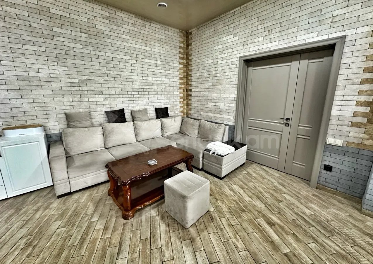 3 Սենյականոց Շքեղ Առանձնատուն, 200քմ, Կահավորված, Լողավազանով, Ավտոտնակով