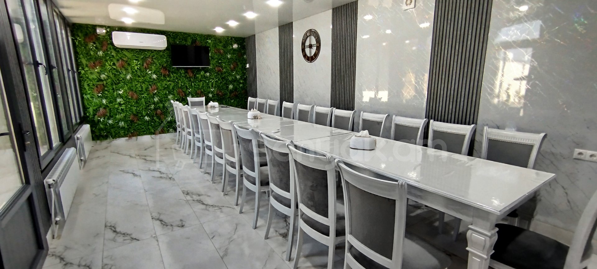 4 Սենյականոց Շքեղ Առանձնատուն, 200քմ, Կահավորված, Լողավազանով, Ավտոտնակով