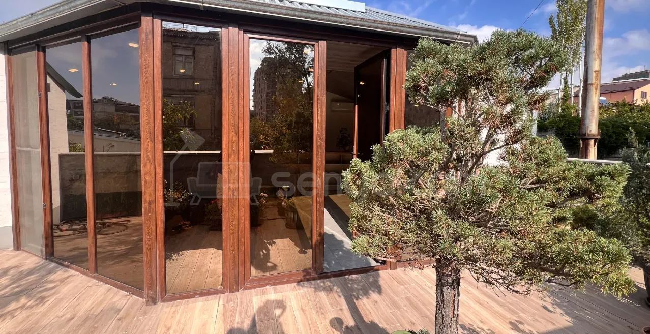 Շենք-Շինություն, 210քմ, Կապիտալ Վերանորոգված