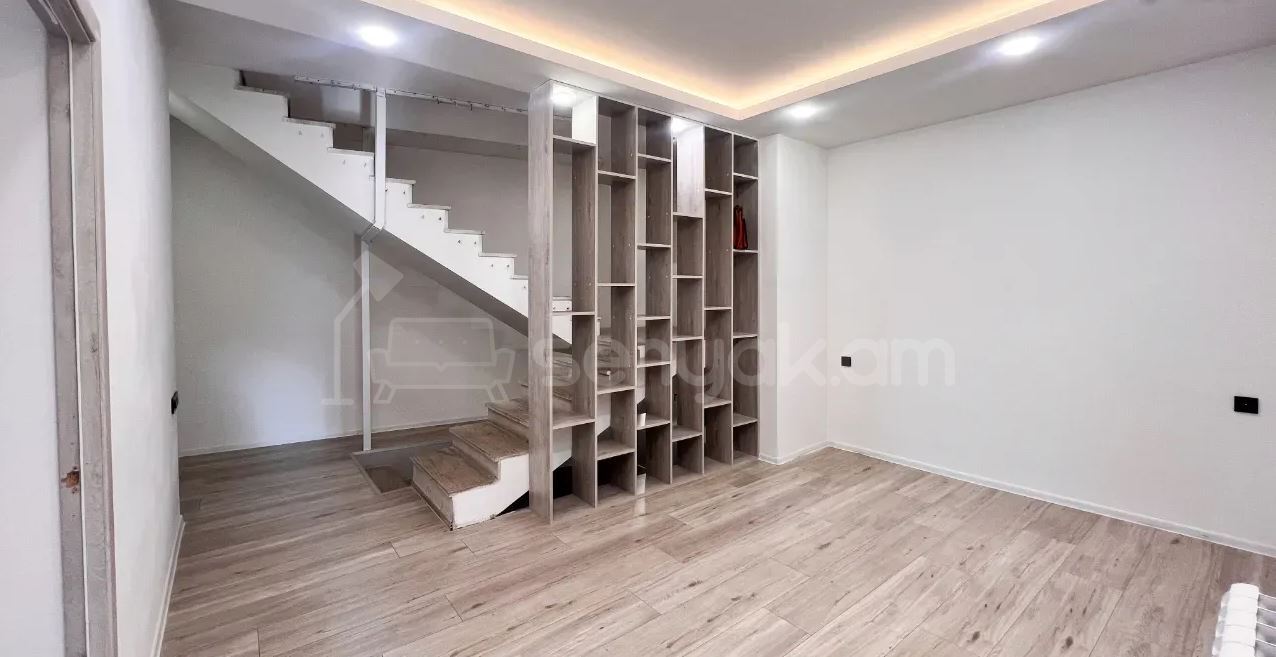 Շենք-Շինություն, 210քմ, Կապիտալ Վերանորոգված