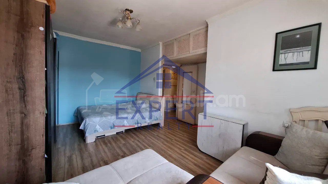 1 Սենյականոց Բնակարան Քարե Շենքում, 31քմ, 4/5 հարկ, Նորմալ Վիճակում