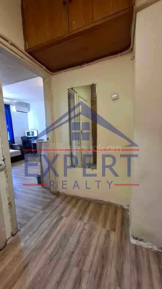 1 Սենյականոց Բնակարան Քարե Շենքում, 31քմ, 4/5 հարկ, Նորմալ Վիճակում