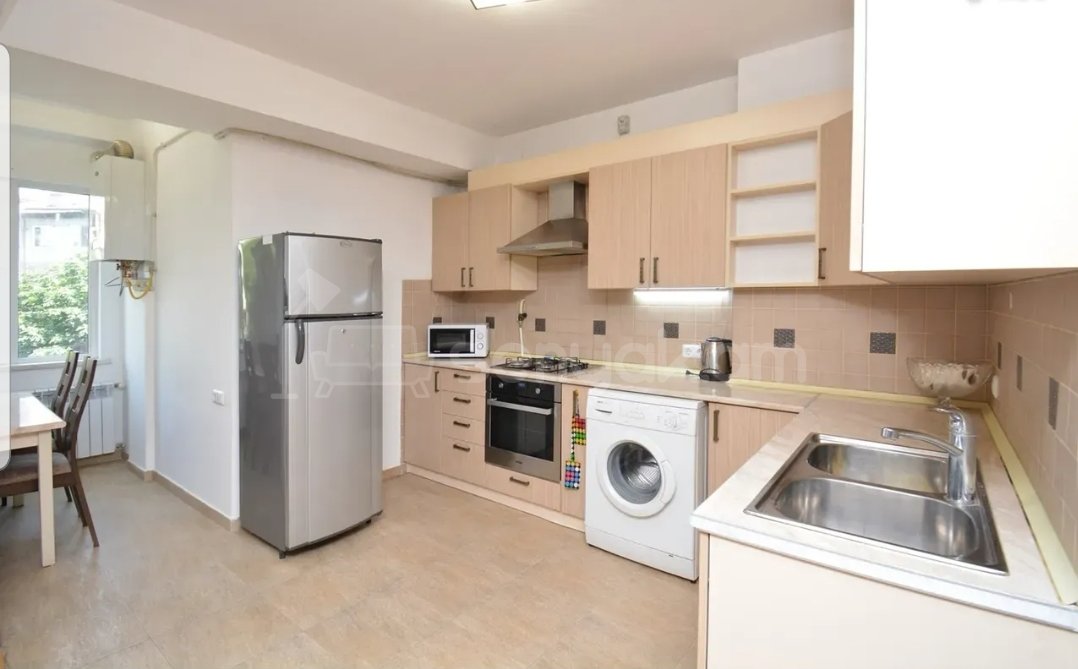 3 Սենյականոց Բնակարան, 75քմ, 3/9 հարկ, Կապիտալ Վերանորոգված, Կահավորված, Արևկող