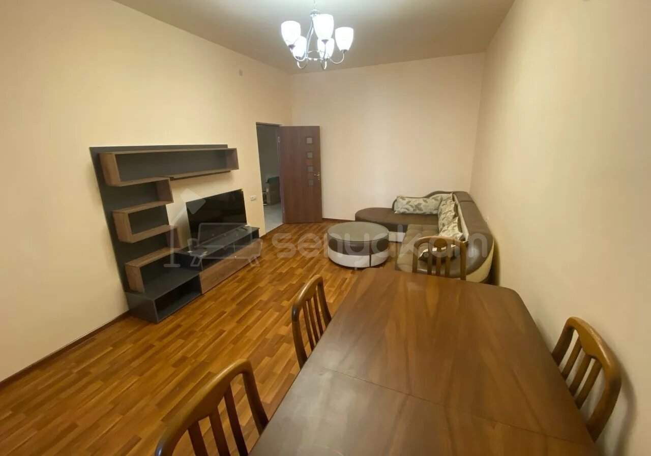 2 Սենյականոց Բնակարան, 60քմ, 2/14 հարկ, Կապիտալ Վերանորոգված, Կահավորված, Արևկող