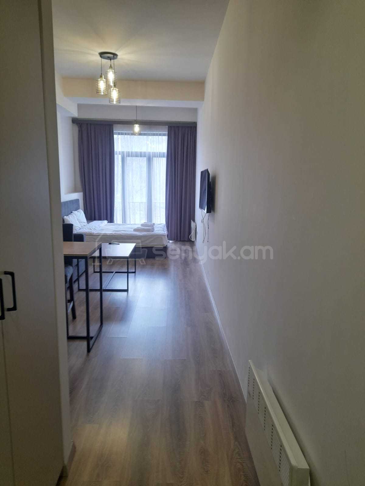 1 Սենյականոց Բնակարան, 40քմ, 7/12 հարկ, Դիզայներական Վերանորոգված