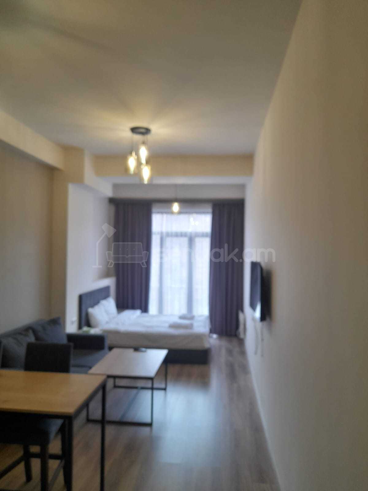 1 Սենյականոց Բնակարան, 40քմ, 7/12 հարկ, Դիզայներական Վերանորոգված