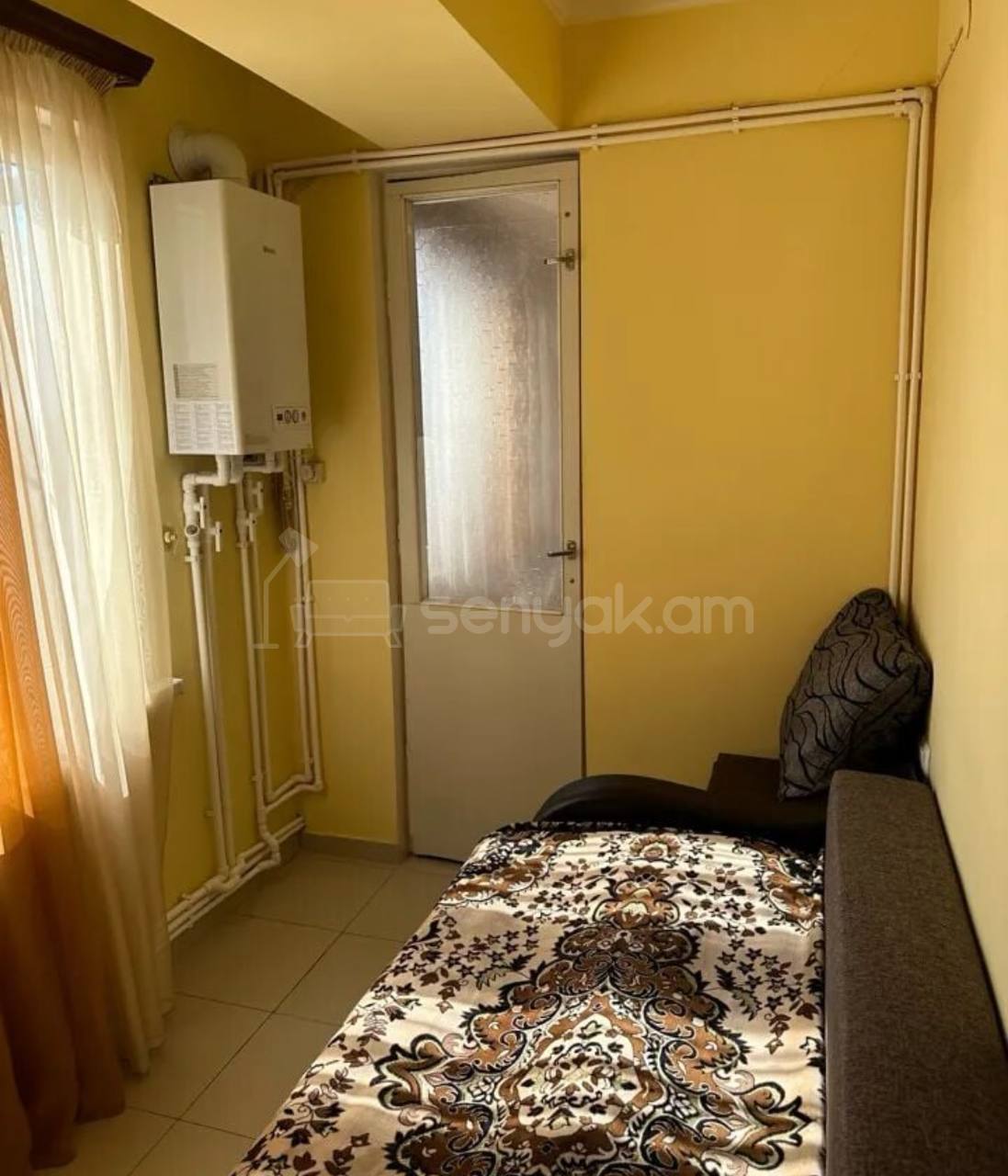 3 Սենյականոց Բնակարան Քարե Շենքում, 71քմ, 13/14 հարկ, Նորմալ Վիճակում