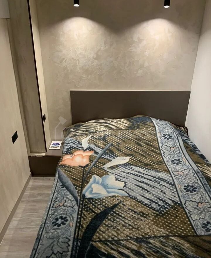 2 Սենյականոց Բնակարան, 40քմ, 6/10 հարկ, Կապիտալ Վերանորոգված, Կահավորված, Արևկող