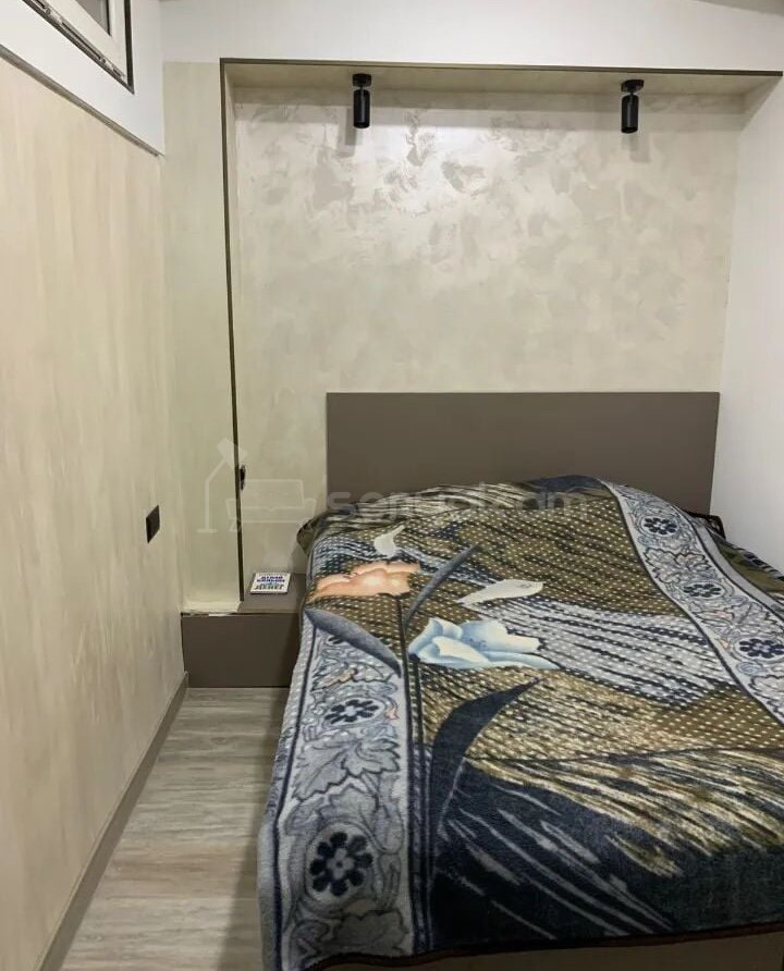 2 Սենյականոց Բնակարան, 40քմ, 6/10 հարկ, Կապիտալ Վերանորոգված, Կահավորված, Արևկող