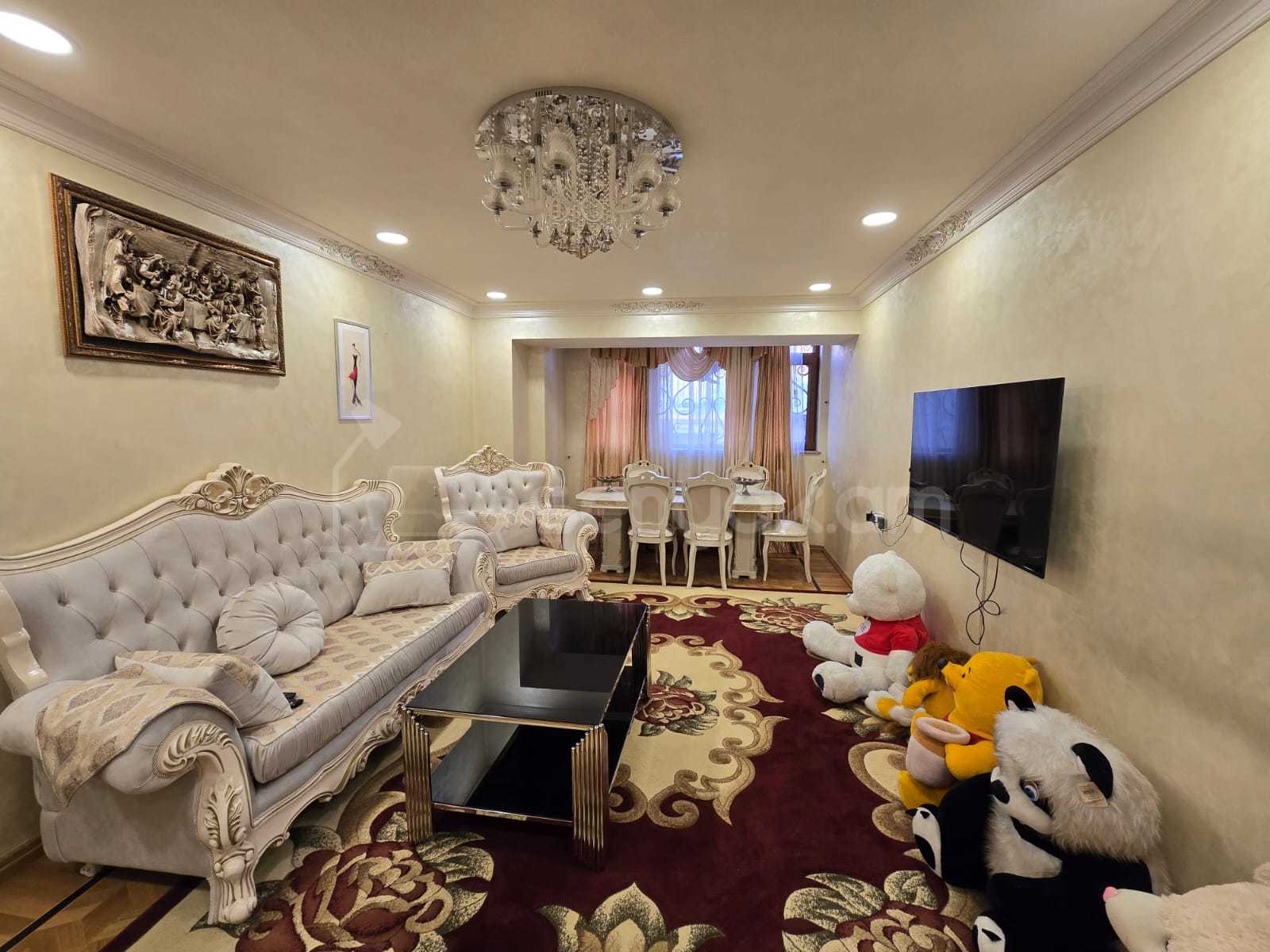 3 Սենյականոց Բնակարան, 70քմ, 1/9 հարկ, Դիզայներական Վերանորոգված