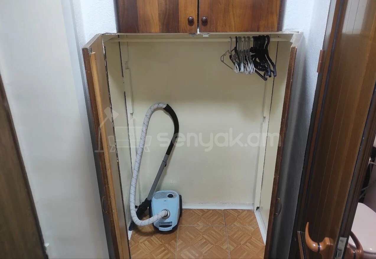 1 Սենյականոց Բնակարան Քարե Շենքում, 35քմ, 5/5 հարկ, Կապիտալ Վերանորոգված, Կահավորված, Արևկող