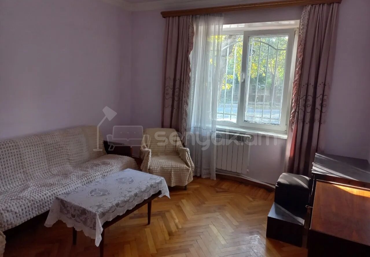 2 Սենյականոց Բնակարան Քարե Շենքում, 50քմ, 1/4 հարկ, Կապիտալ Վերանորոգված, Կահավորված, Արևկող