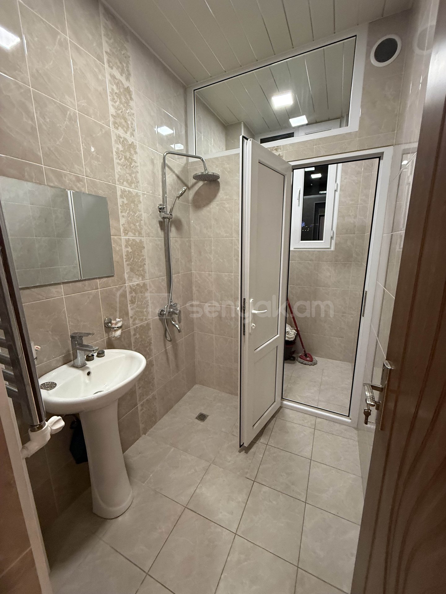 Օֆիսային Տարածք, 180քմ, Կապիտալ Վերանորոգված