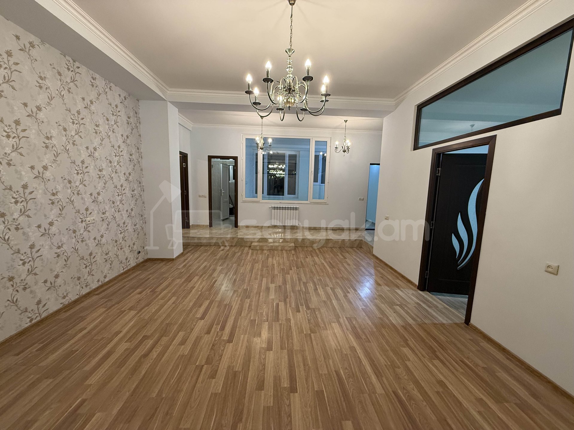 Օֆիսային Տարածք, 180քմ, Կապիտալ Վերանորոգված