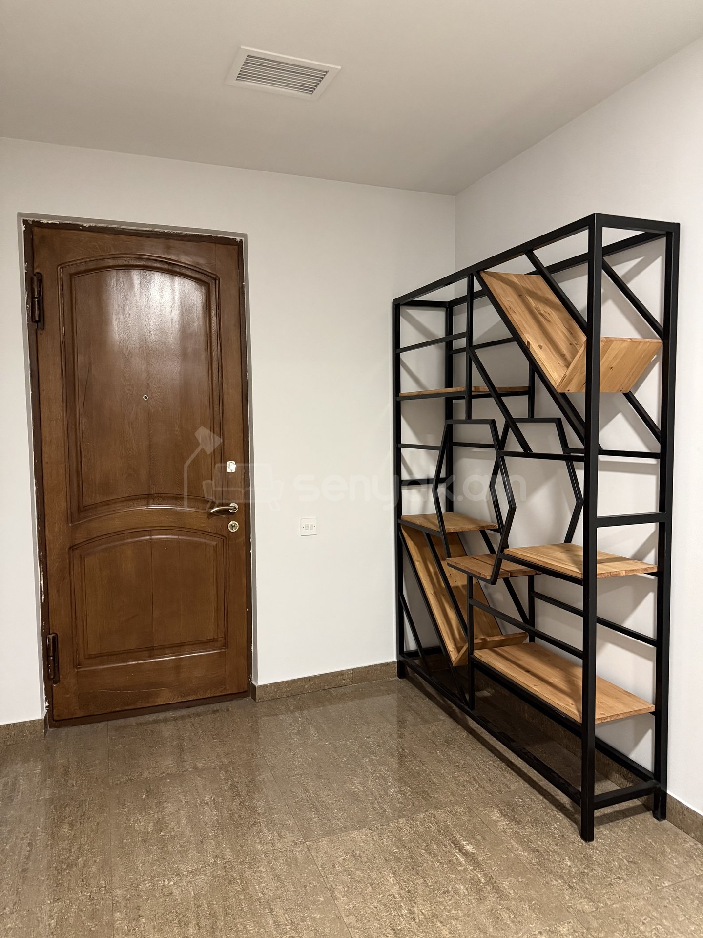 Նորակառույց Օֆիսային Տարածք, 78քմ