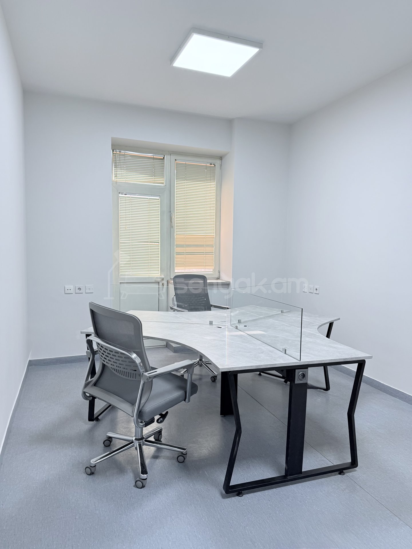 Նորակառույց Օֆիսային Տարածք, 78քմ