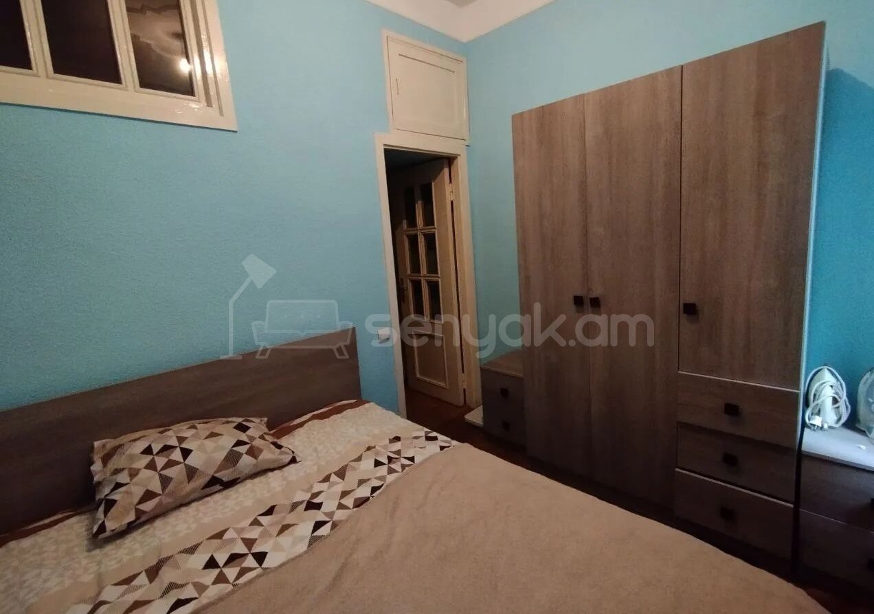 1 Սենյականոց Բնակարան Քարե Շենքում, 40քմ, 4/4 հարկ, Կոսմետիկ Վերանորոգված, Կահավորված, Արևկող