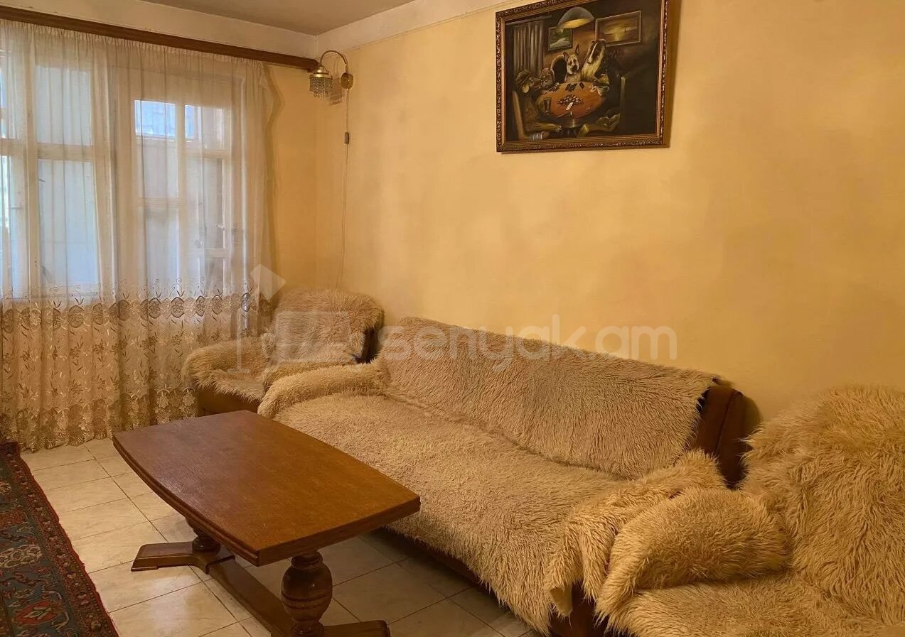 3 Սենյականոց Բնակարան Քարե Շենքում, 106քմ, 1/4 հարկ, Կոսմետիկ Վերանորոգված, Կահավորված, Արևկող