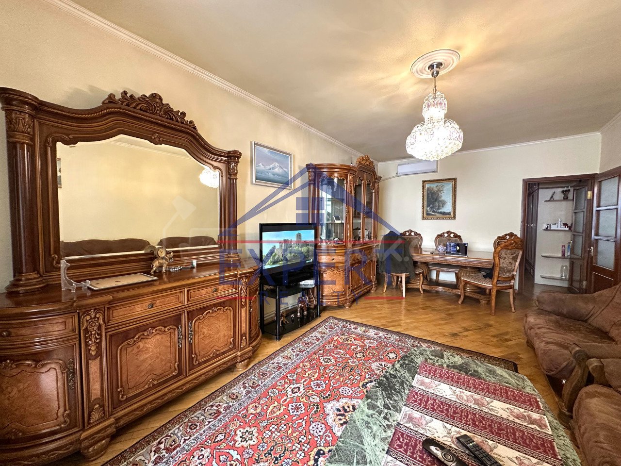 3 Սենյականոց Բնակարան Քարե Շենքում, 76քմ, 2/5 հարկ, Նորմալ Վիճակում