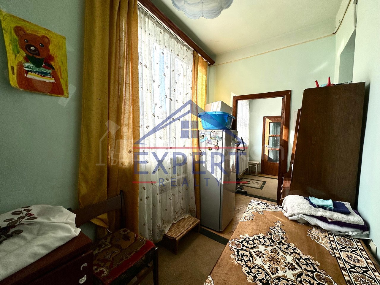 3 Սենյականոց Բնակարան Քարե Շենքում, 76քմ, 2/5 հարկ, Նորմալ Վիճակում