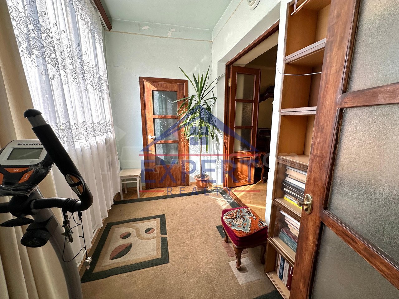 3 Սենյականոց Բնակարան Քարե Շենքում, 76քմ, 2/5 հարկ, Նորմալ Վիճակում