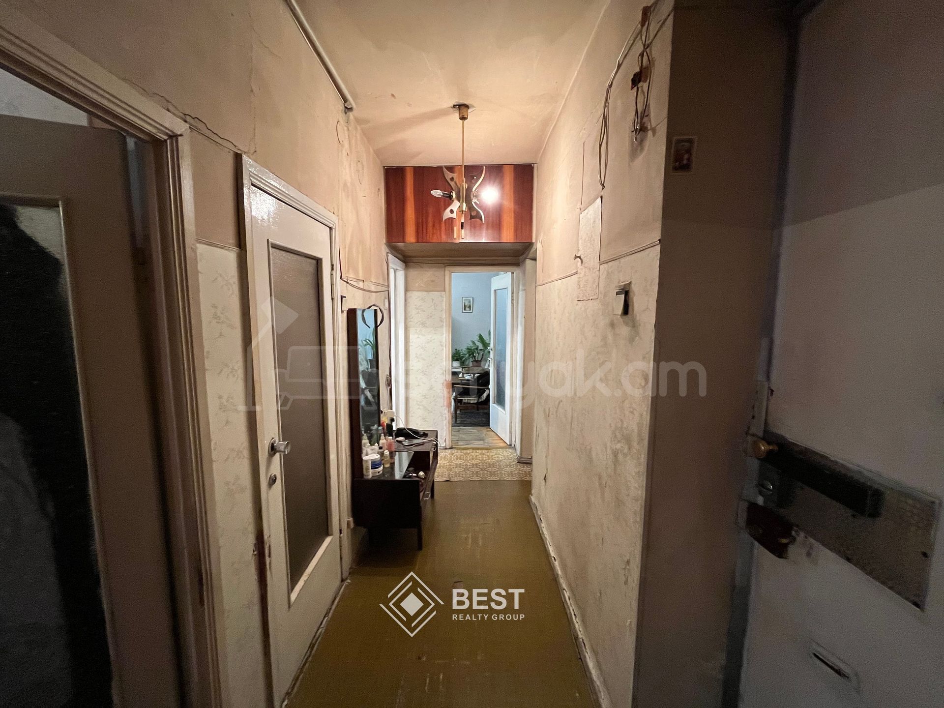 3 Սենյականոց Բնակարան Քարե Շենքում, 66քմ, 2/5 հարկ, Կոսմետիկ Վերանորոգված