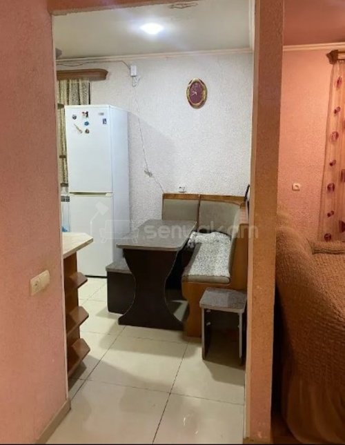 3 Սենյականոց Բնակարան Քարե Շենքում, 76քմ, 5/5 հարկ, Կոսմետիկ Վերանորոգված