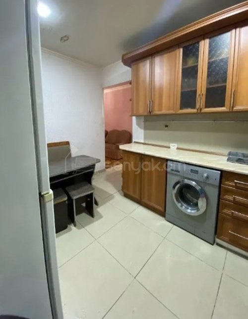 3 Սենյականոց Բնակարան Քարե Շենքում, 76քմ, 5/5 հարկ, Կոսմետիկ Վերանորոգված