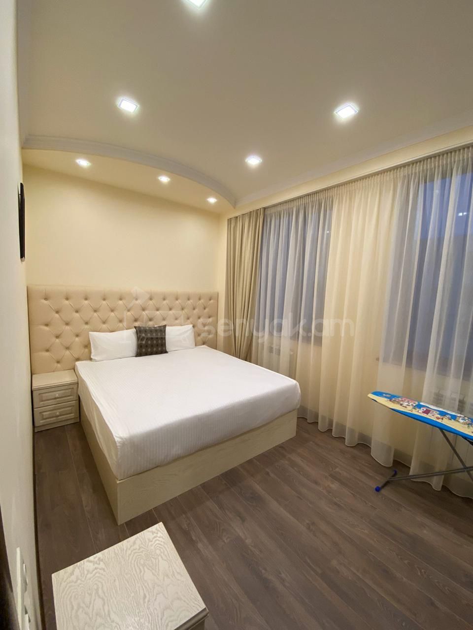 2 Սենյականոց Բնակարան Նորակառույցում, 50քմ, 9/12 հարկ, Դիզայներական Վերանորոգված