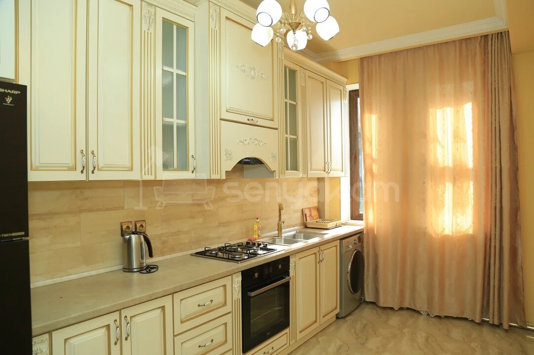 6 Սենյականոց Բնակարան Նորակառույցում, 149քմ, 2/4 հարկ, Դիզայներական Վերանորոգված