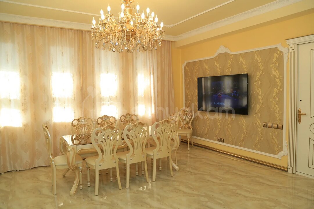 6 Սենյականոց Բնակարան Նորակառույցում, 149քմ, 2/4 հարկ, Դիզայներական Վերանորոգված