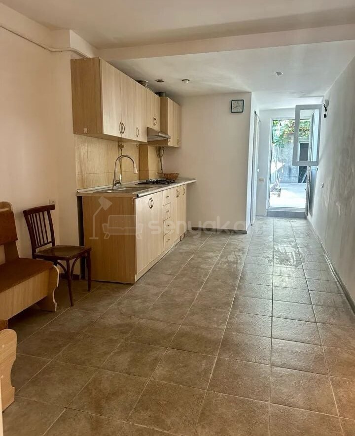 3 Սենյականոց Սեփական Տուն, 93քմ, Կապիտալ Վերանորոգված, Կահավորված