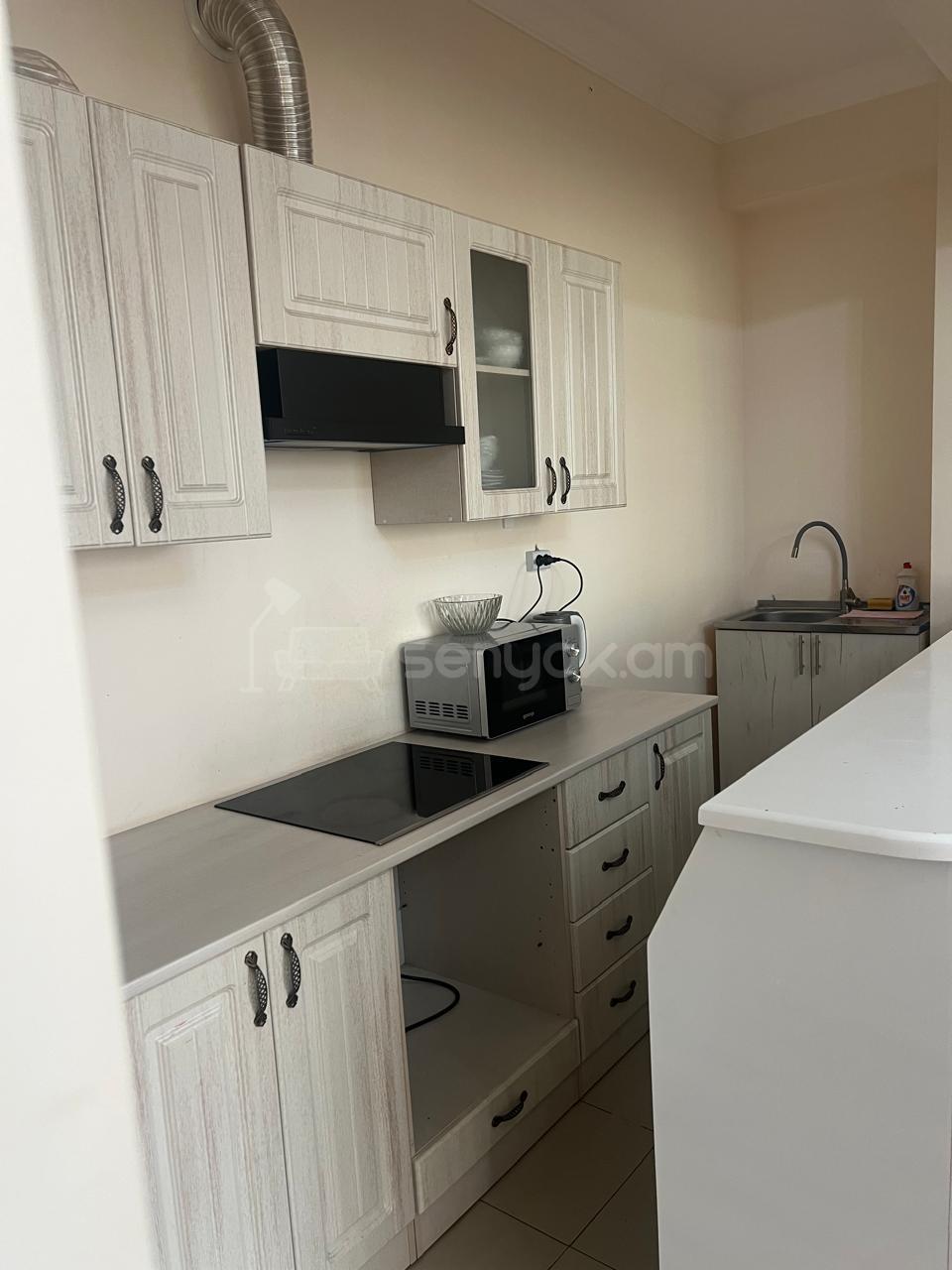 2 Սենյականոց Բնակարան Նորակառույցում, 80քմ, 10/14 հարկ, Կապիտալ Վերանորոգված