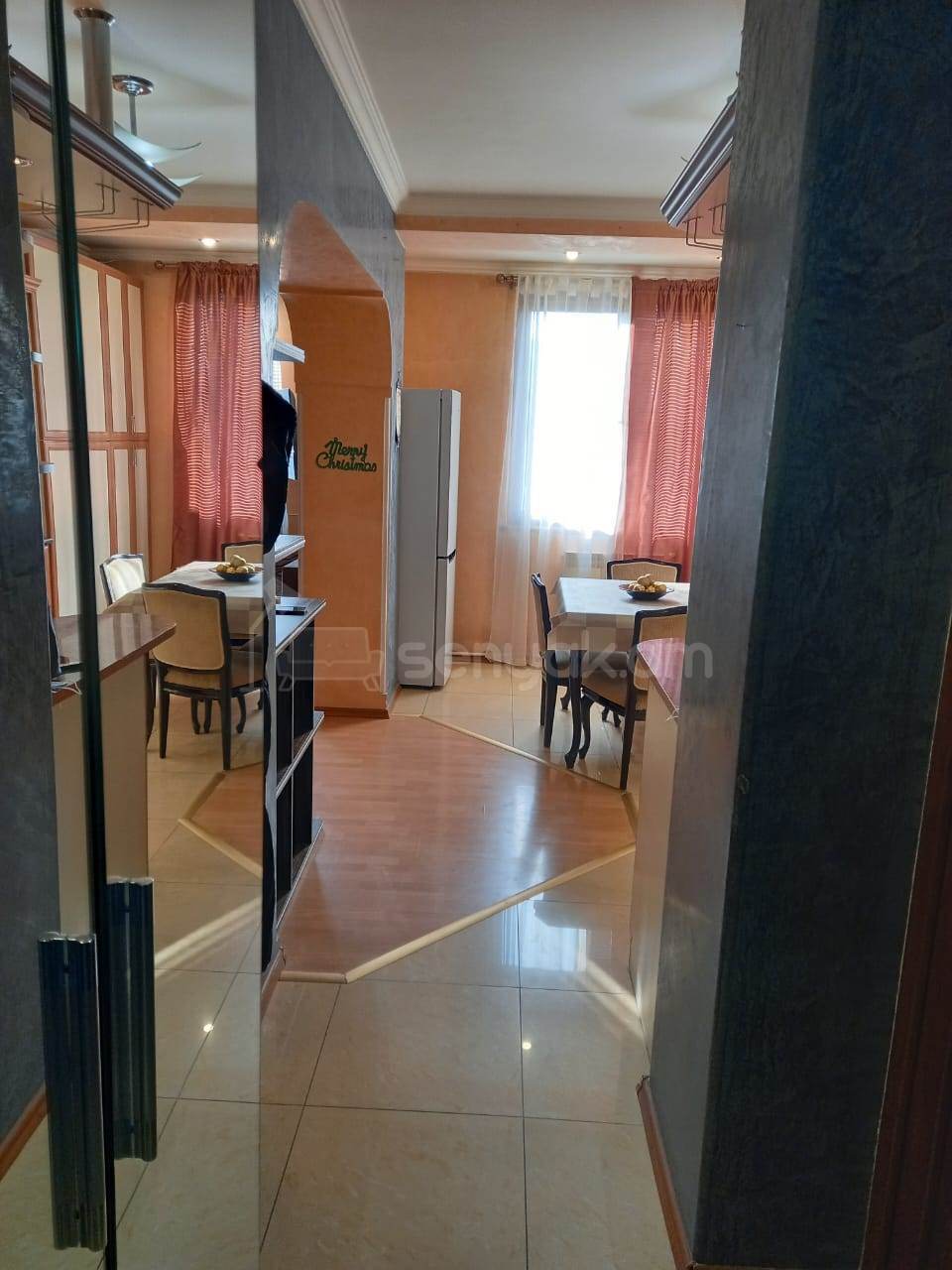 1 Սենյականոց Բնակարան, 40քմ, 6/9 հարկ, Կապիտալ Վերանորոգված, Կահավորված, Արևկող