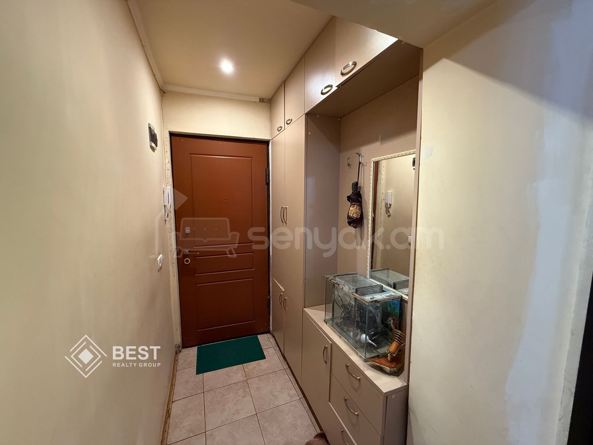 4 Սենյականոց Բնակարան Քարե Շենքում, 92քմ, 2/8 հարկ, Կոսմետիկ Վերանորոգված