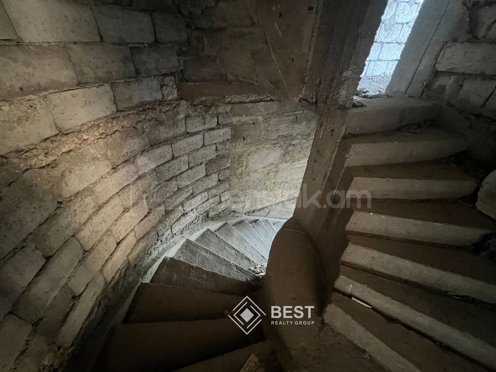 4 Սենյականոց Սեփական Տուն, 220քմ, Կոսմետիկ Վերանորոգված