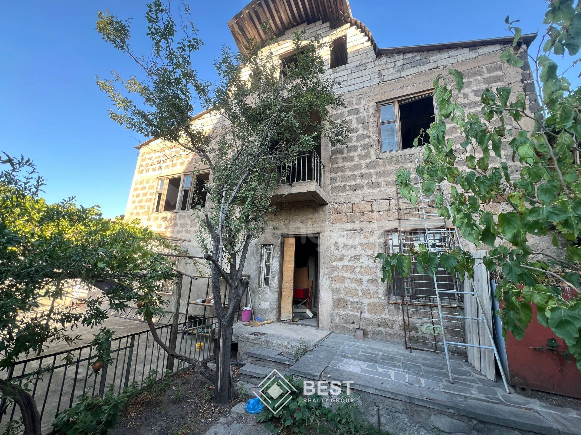 4 Սենյականոց Սեփական Տուն, 220քմ, Կոսմետիկ Վերանորոգված