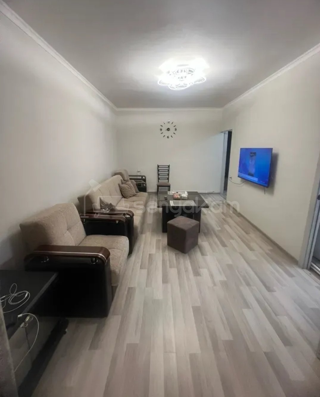 2 Սենյականոց Բնակարան Քարե Շենքում, 59քմ, 5/5 հարկ, Կապիտալ Վերանորոգված