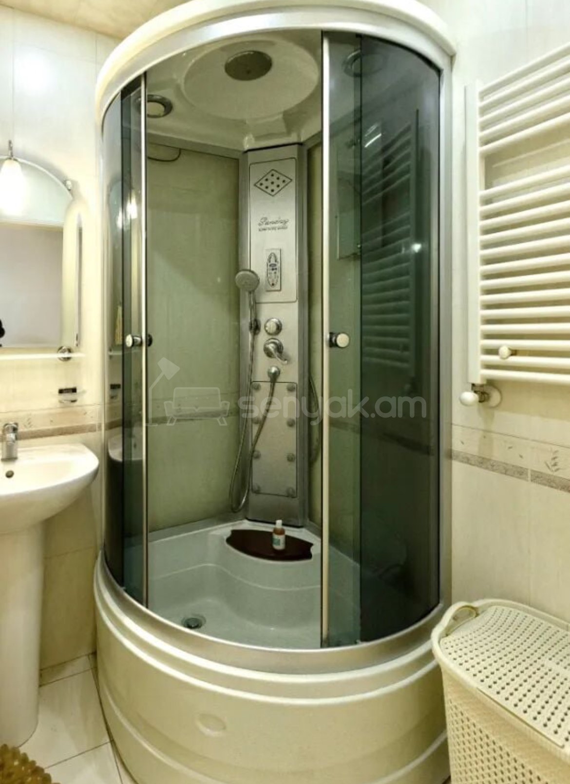 3 Սենյականոց Բնակարան Քարե Շենքում, 83քմ, 5/5 հարկ, Կապիտալ Վերանորոգված, Կահավորված, Արևկող