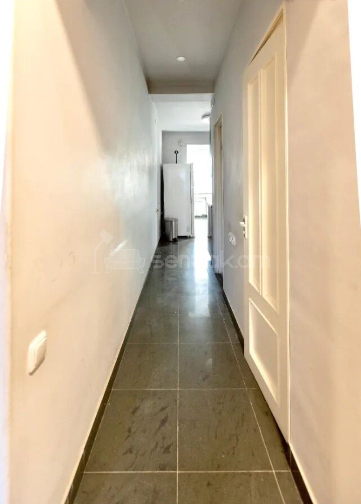 3 Սենյականոց Բնակարան Քարե Շենքում, 83քմ, 5/5 հարկ, Կապիտալ Վերանորոգված, Կահավորված, Արևկող