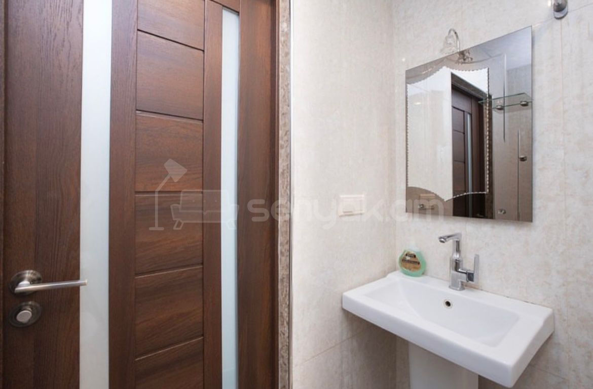 2 Սենյականոց Բնակարան, 45քմ, 2/9 հարկ, Դիզայներական Վերանորոգված, Կահավորված, Արևկող