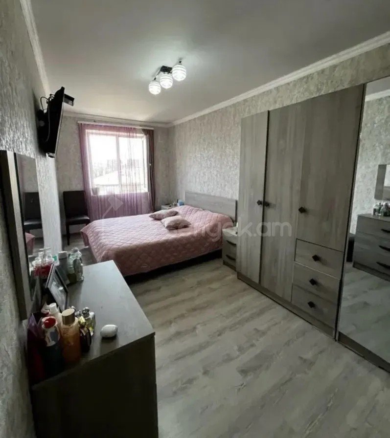 3 Սենյականոց Բնակարան, 65քմ, 5/5 հարկ, Կապիտալ Վերանորոգված