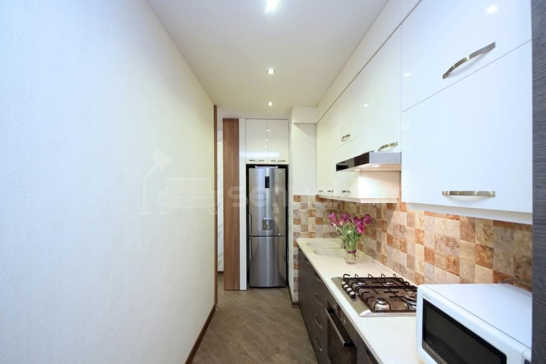 3 Սենյականոց Բնակարան Նորակառույցում, 80քմ, 7/12 հարկ, Դիզայներական Վերանորոգված