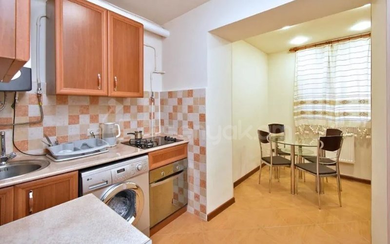 2 Սենյականոց Բնակարան Քարե Շենքում, 70քմ, 1/4 հարկ, Կապիտալ Վերանորոգված, Կահավորված, Արևկող