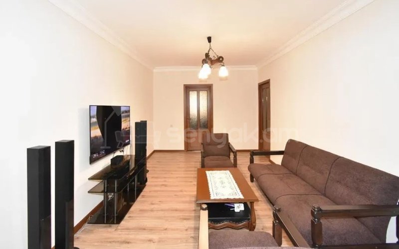 2 Սենյականոց Բնակարան Քարե Շենքում, 70քմ, 1/4 հարկ, Կապիտալ Վերանորոգված, Կահավորված, Արևկող