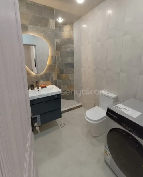 2 Սենյականոց Բնակարան, 46քմ, 9/12 հարկ, Կապիտալ Վերանորոգված, Կահավորված, Արևկող