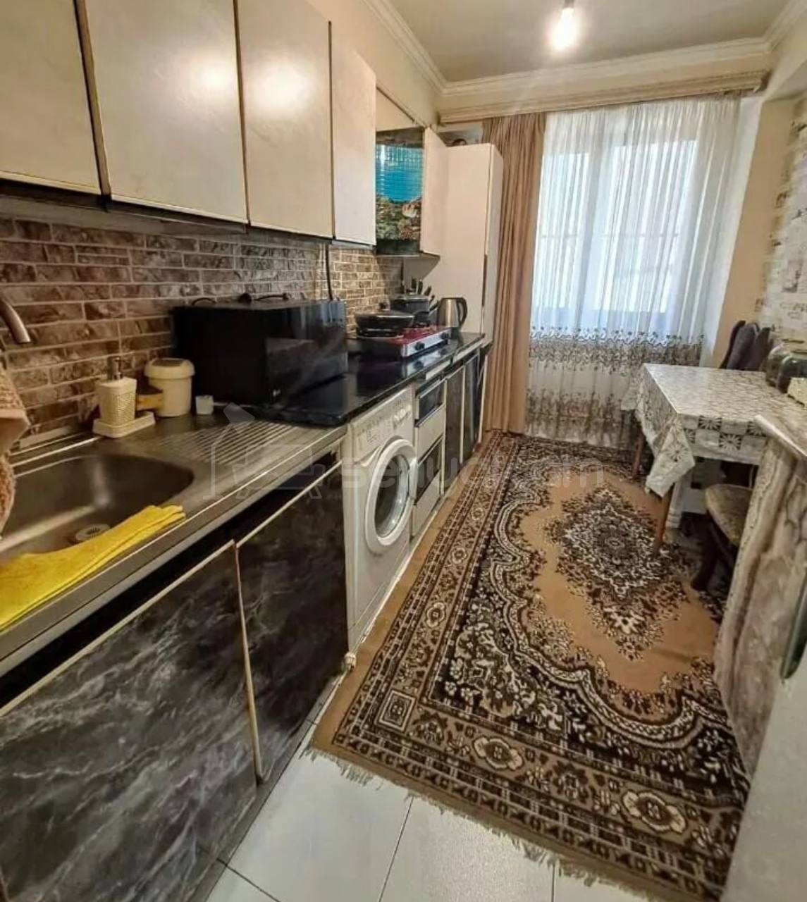 3 Սենյականոց Բնակարան Քարե Շենքում, 69քմ, 1/14 հարկ, Նորմալ Վիճակում