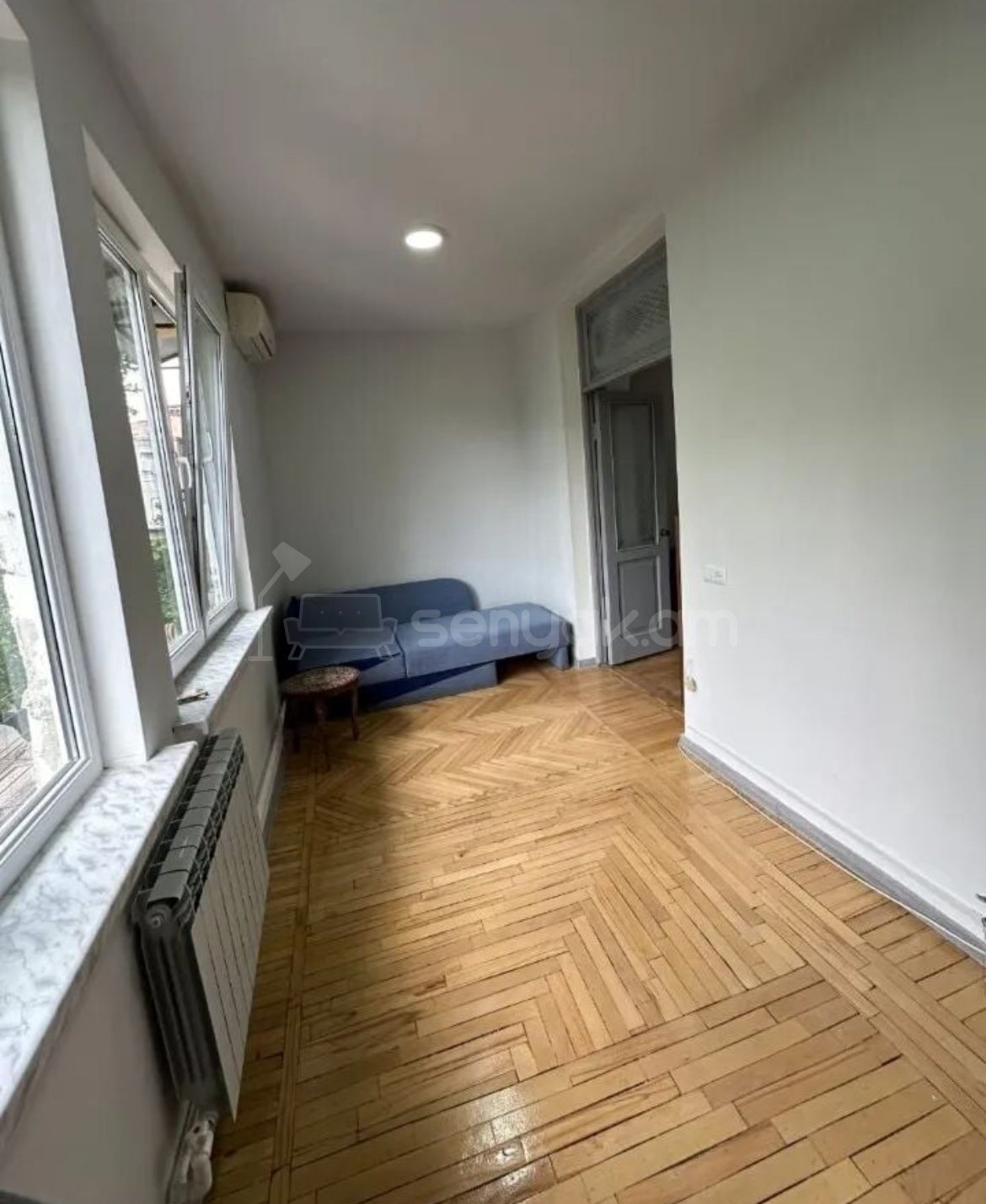 3 Սենյականոց Բնակարան Քարե Շենքում, 92քմ, 4/6 հարկ, Կապիտալ Վերանորոգված, Կահավորված, Արևկող