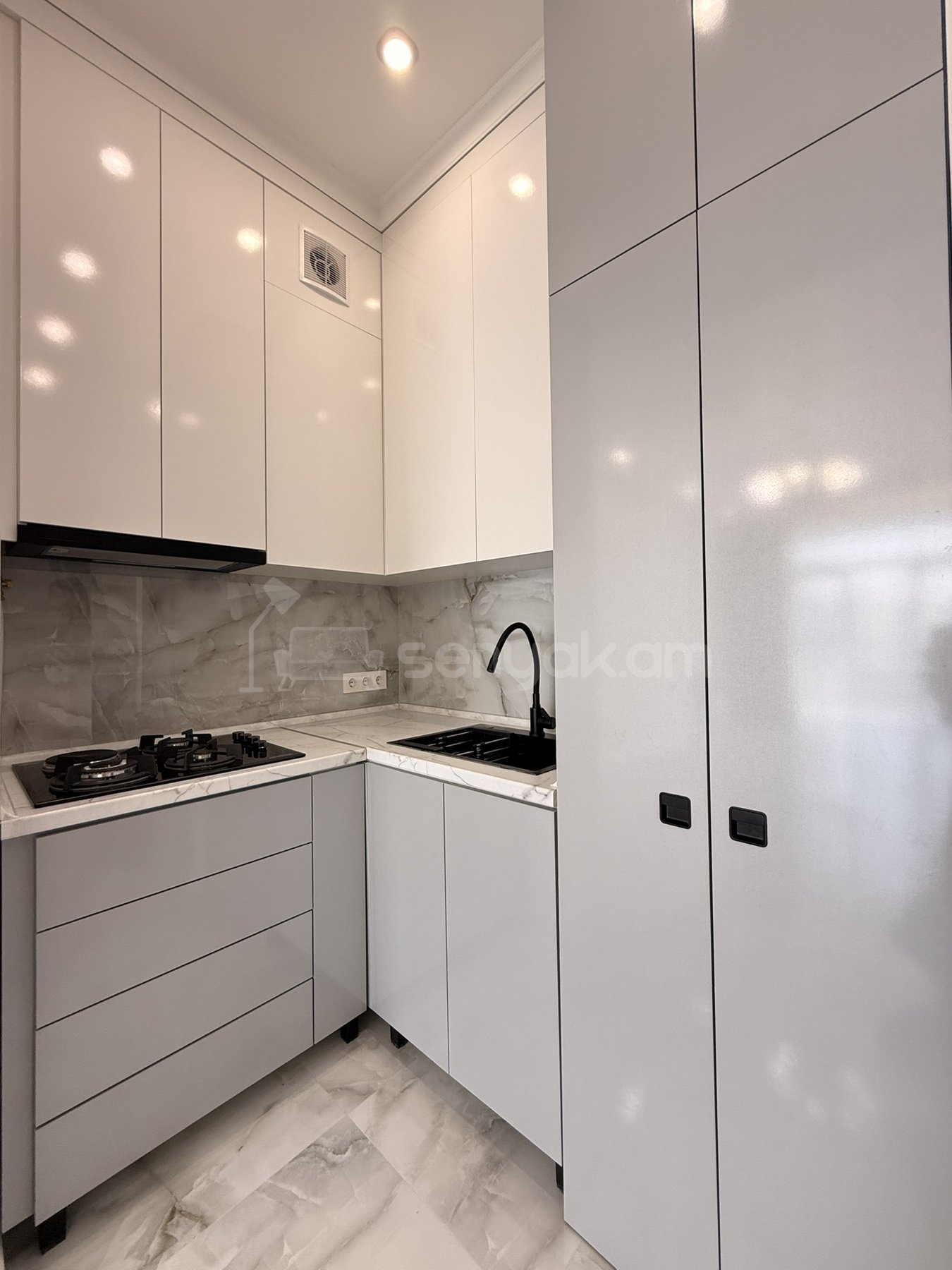 2 Սենյականոց Բնակարան Նորակառույցում, 54քմ, 11/18 հարկ, Դիզայներական Վերանորոգված