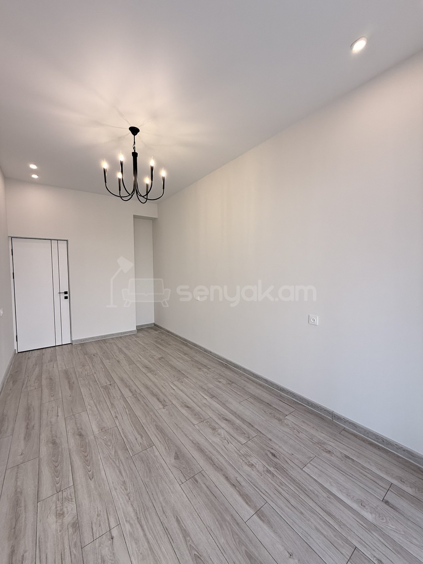 2 Սենյականոց Բնակարան Նորակառույցում, 54քմ, 11/18 հարկ, Դիզայներական Վերանորոգված